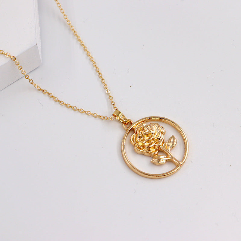 Fashion-forward Alloy Necklace with Elegant Design and Chic Collarbone Chain