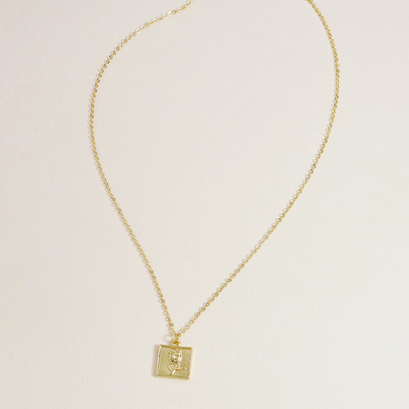 Simple Metal Rose Necklace - Exquisite Cross-Border Fashion Jewelry