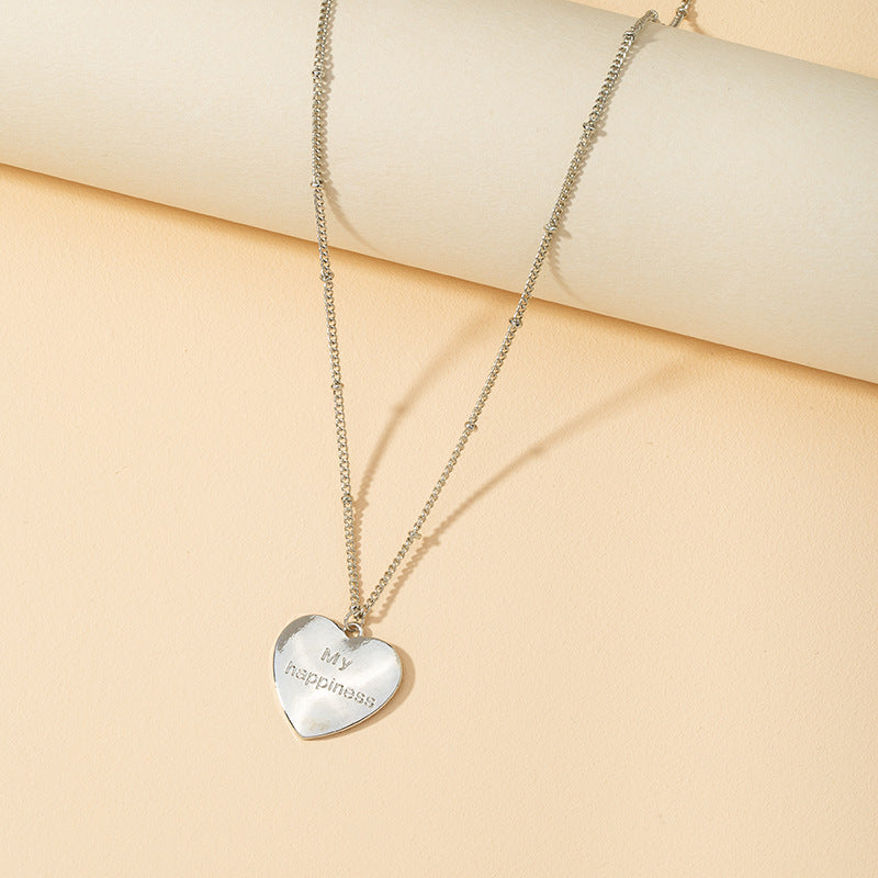 Wholesale Vienna Verve Metal Love Tag Necklace - Cross-Border Fashion Statement