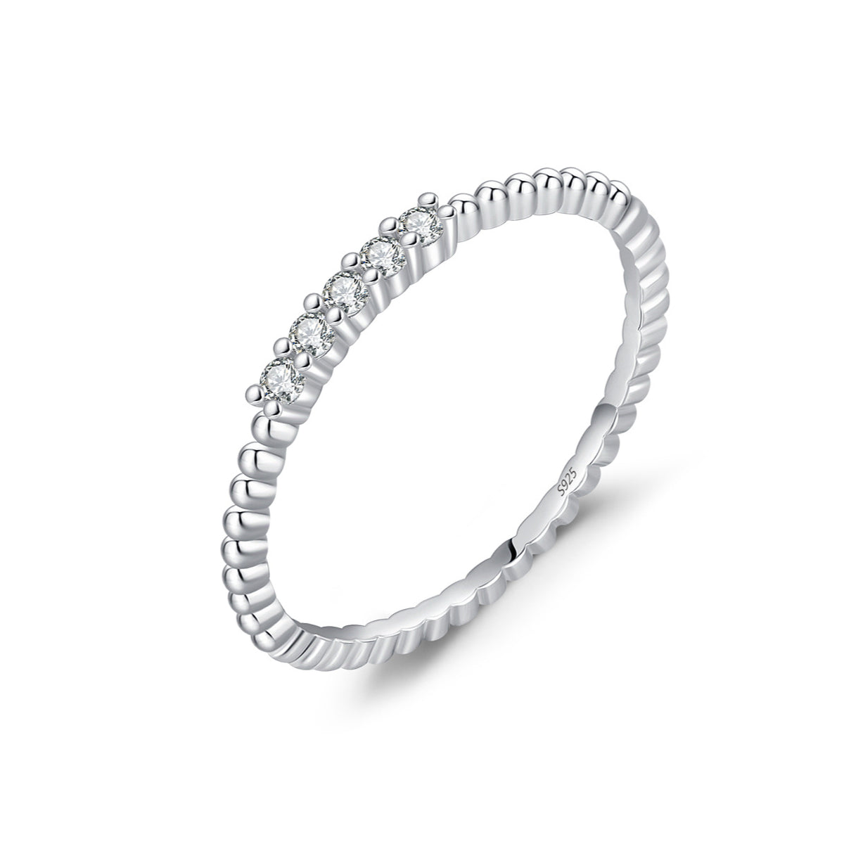 Planderful Moissanite Clover Ring – Stunning Sparkle with Moissanite Clarity