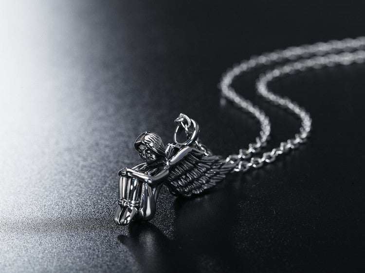 Planderful Angel Wings Necklace Titanium Steel Unisex Pendant for Men and Women Retro European American Style Statement