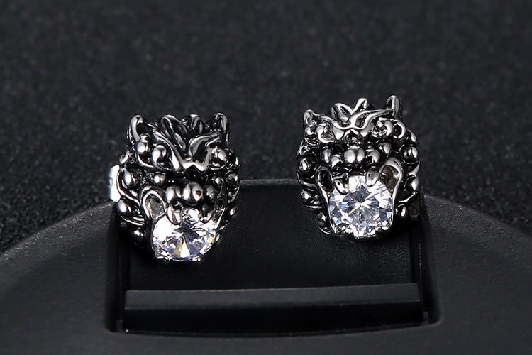 Trendy Titanium Steel Lion Head Stud Earrings with Personalized Zircon for Men and Women
