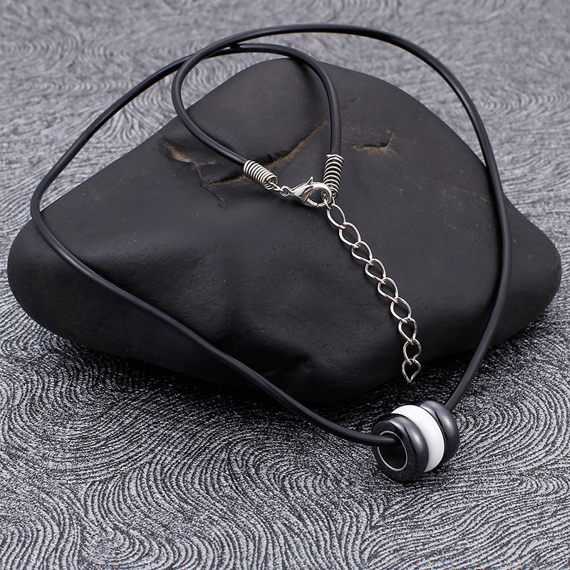 Korean Style Unisex Round Pendant Necklace with Short Chain for a Stylish Look