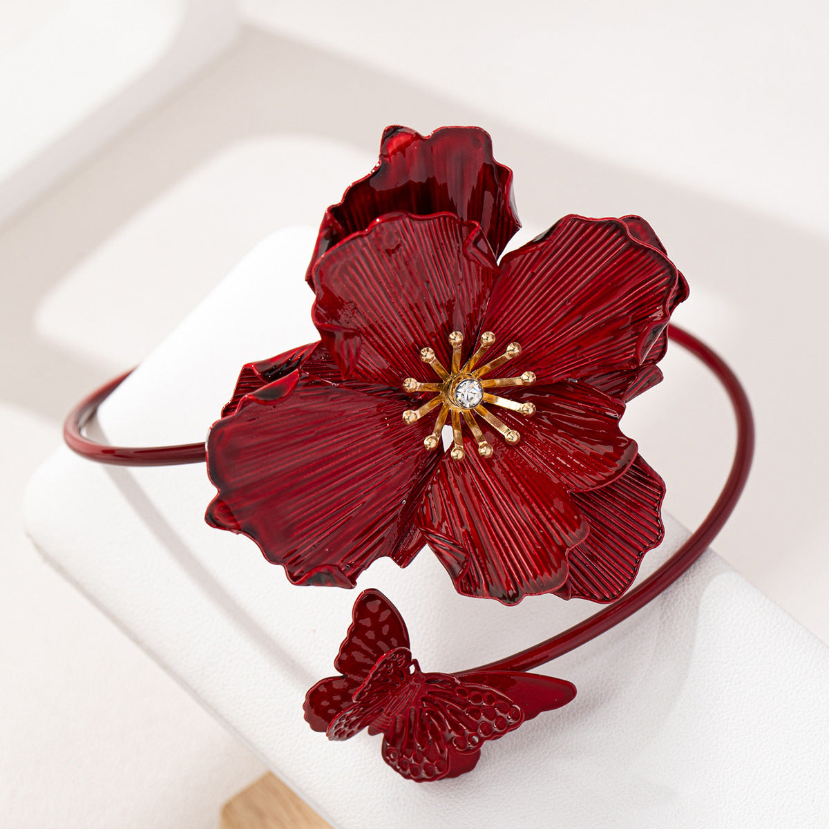 Planderful Vienna Verve Bracelet – Stylish Multi-Layered Metal Design