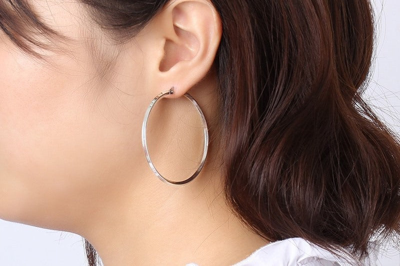 European And American Earrings Fashion Electroplated Gold Design