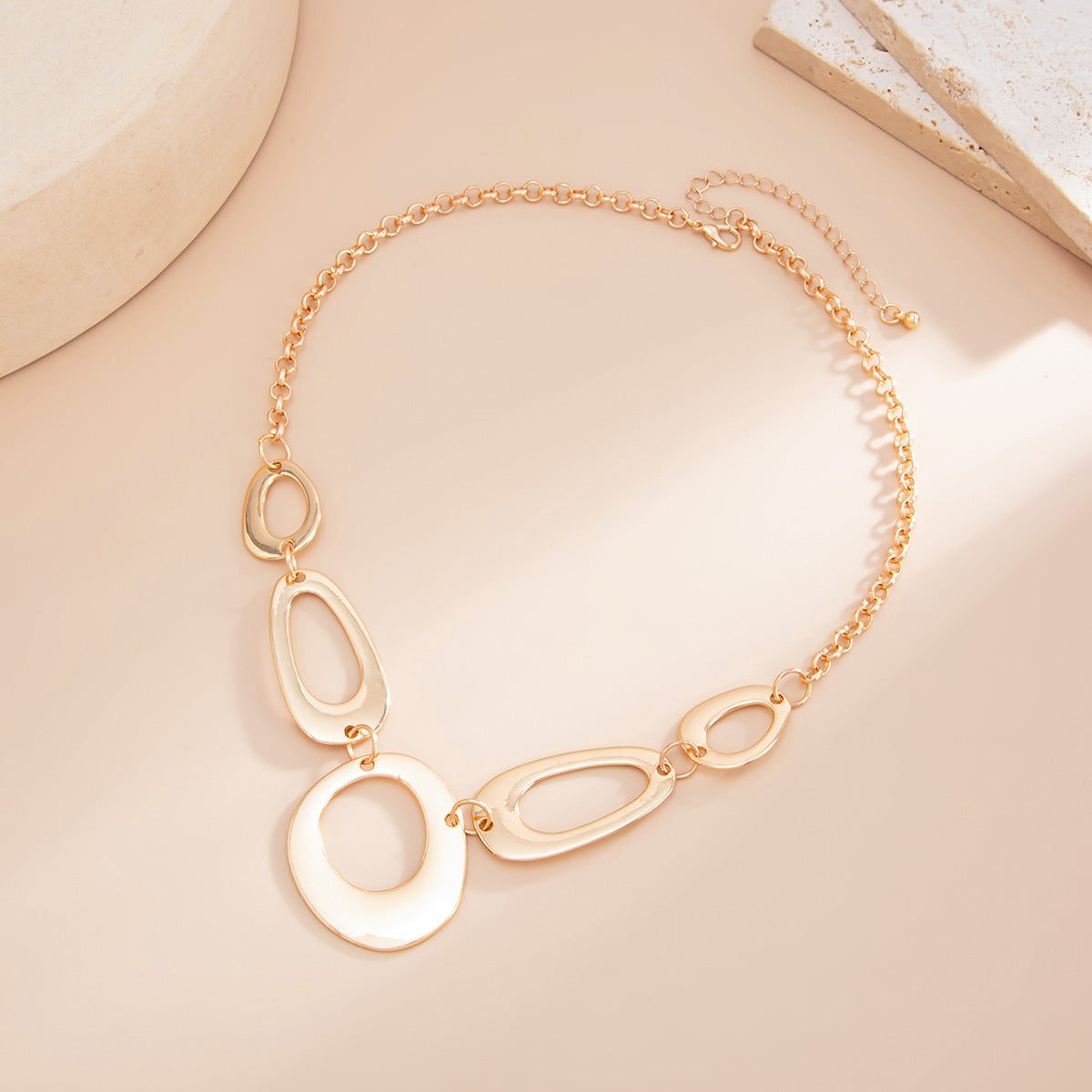Irregular Hollow Ring Geometric Necklace