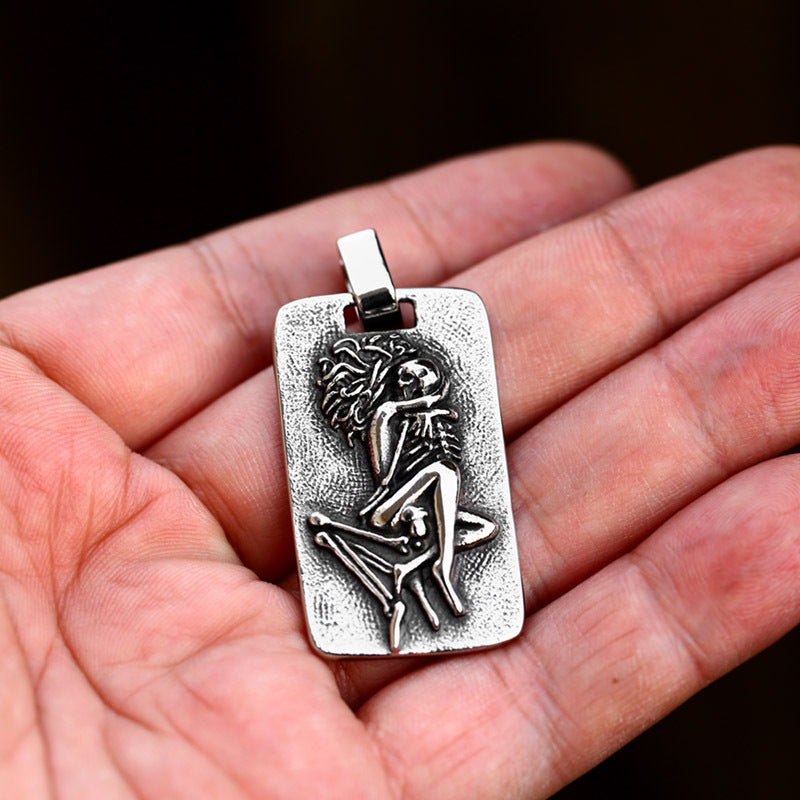 Titanium Steel Skull Couple Hug Pendant Jewelry for Men - Wholesale Cross-Border Collection