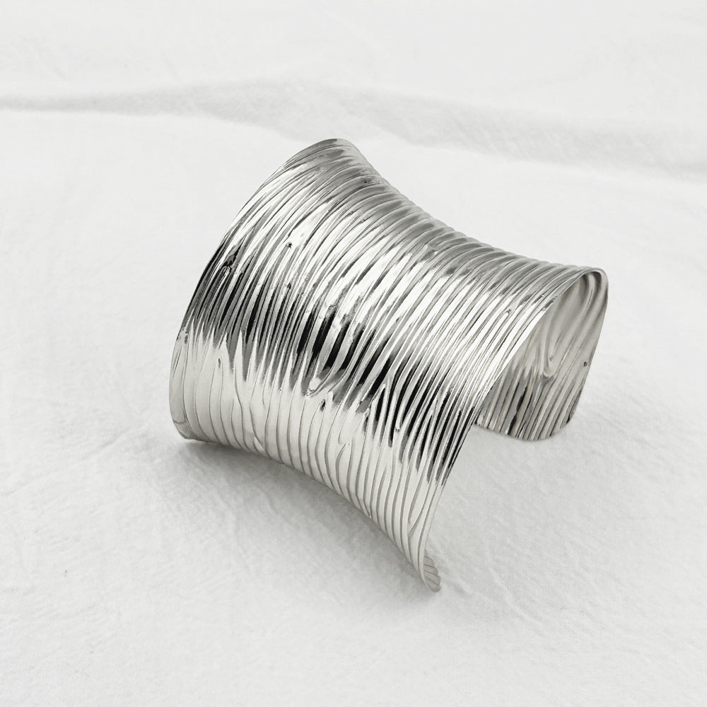 Embossed Retro Alloy Bracelet for Women - Vienna Verve Collection