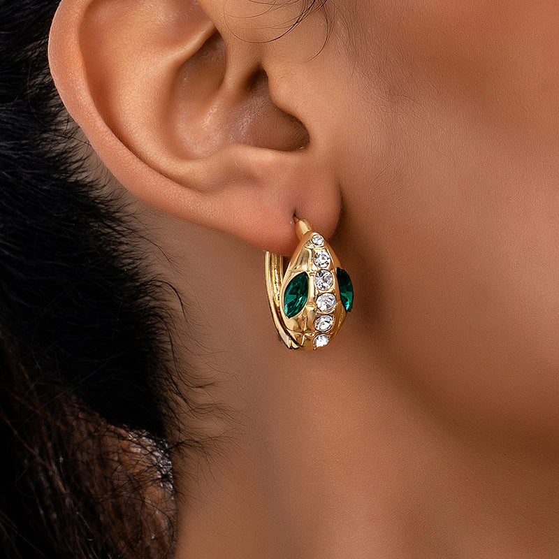 Planderful Vienna Verve Earrings – High-End Fashion with Green Zircon Detail