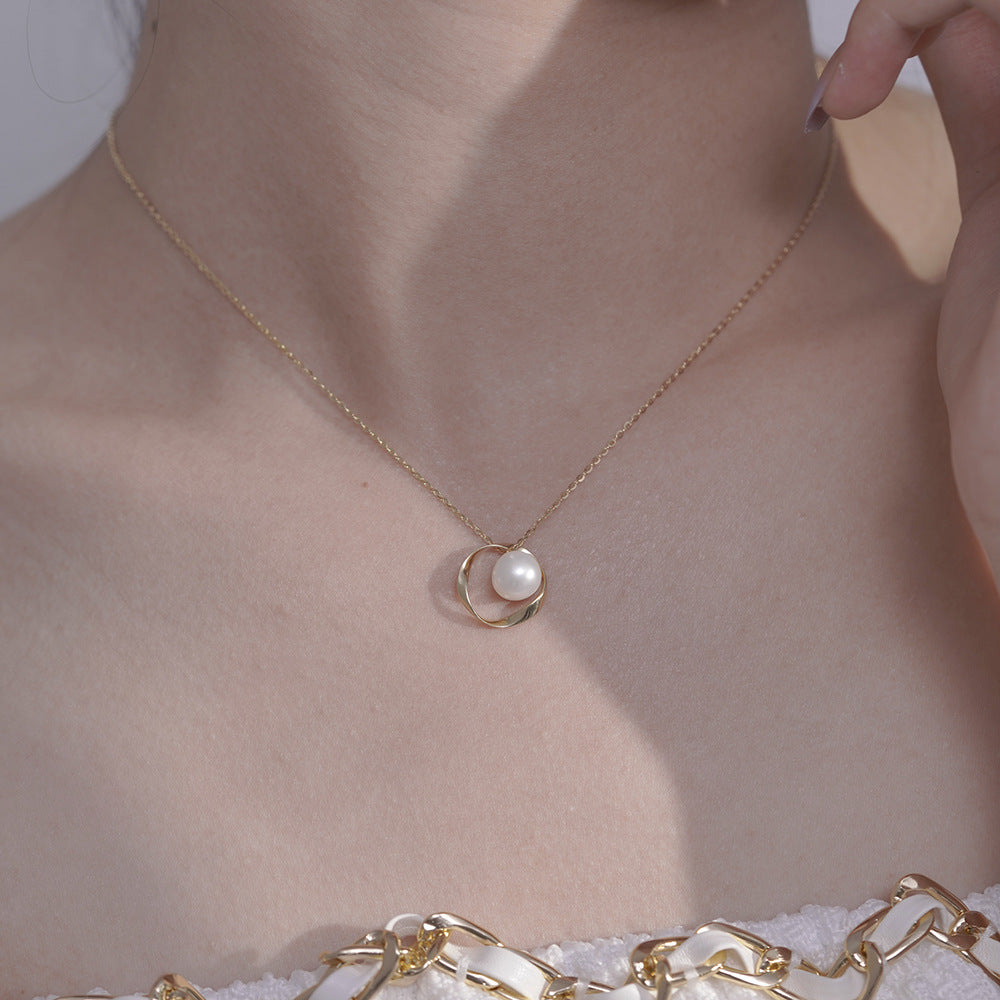 Mobius Pendant Pearl Silver Necklace