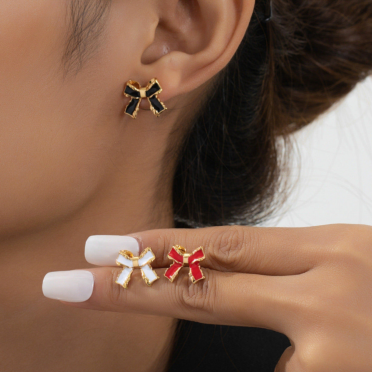 Planderful Vienna Verve Earrings – Irregular Bow Design for Stylish Summer Commuting