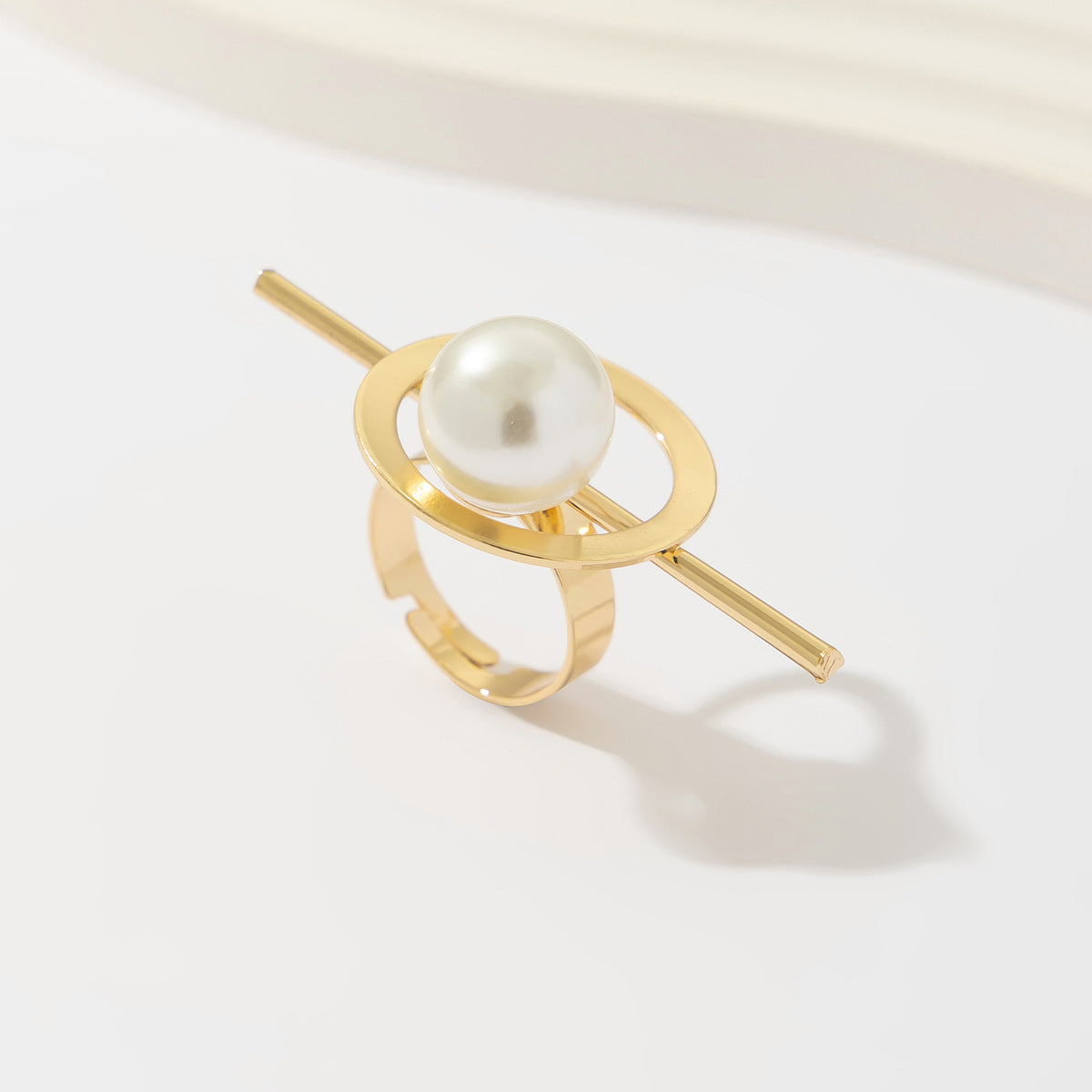 Planderful Vienna Verve Ring – Exaggerated Metal Flower Design with Imitation Pearl
