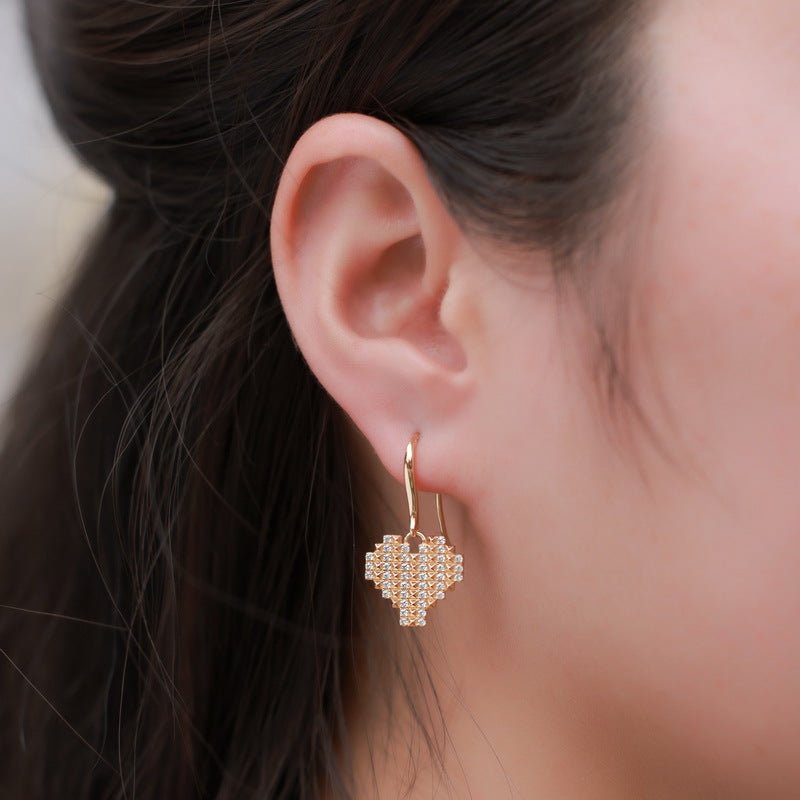 Planderful Jewelry Sterling Silver Zircon Earrings Peach Heart Design Personalized Everyday Elegance