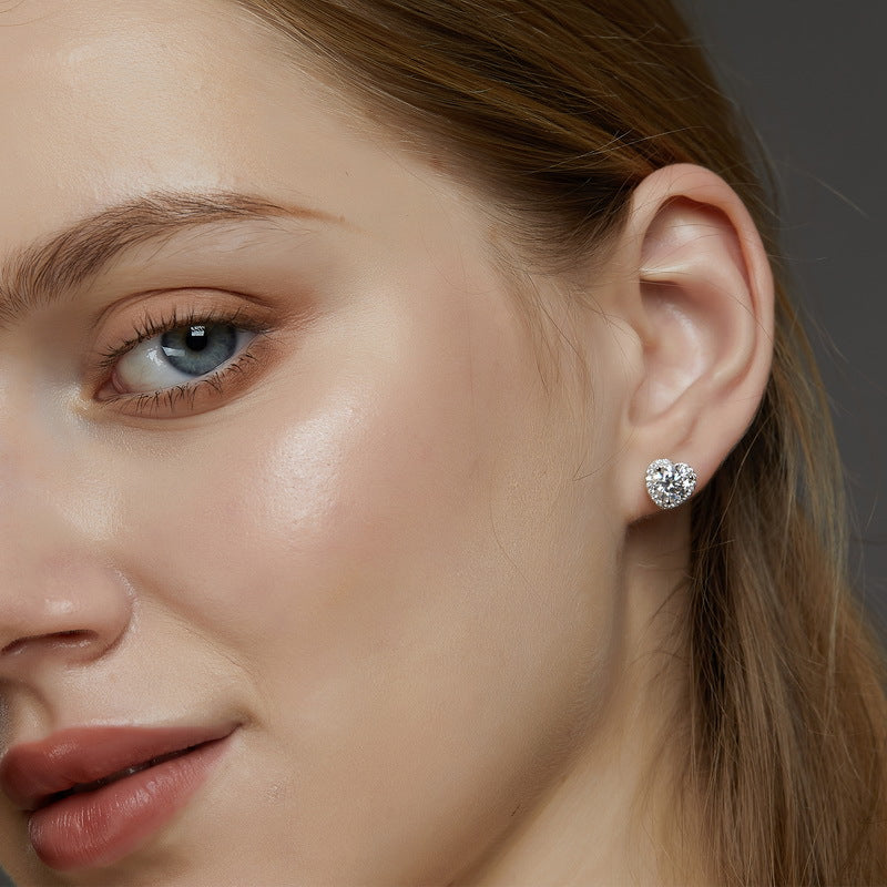 S925 Sterling Silver Moissanite Heart Stud Earrings