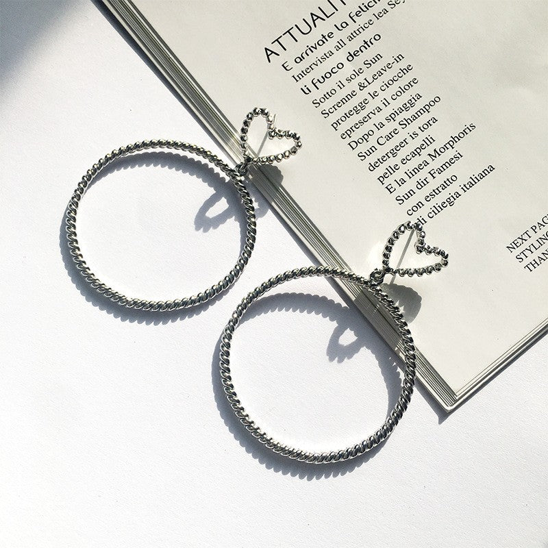 European and American Love Earrings - Elegant Alloy Peach Heart Circles Geometric Design