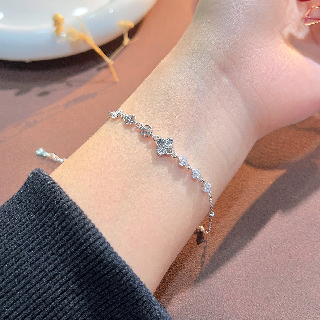 Planderful Everyday Genie S925 Sterling Silver Lucky Flower Four-Leaf Clover Bracelet Women's Double-Sided Car Flower Fashion Versatile Jewelry