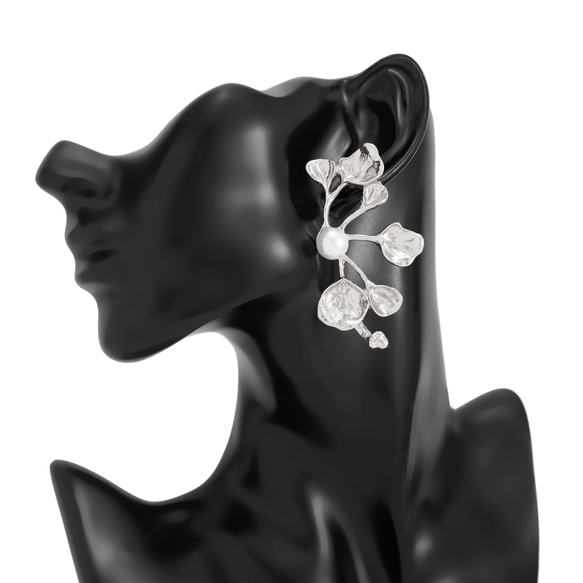 Planderful Vienna Verve Imitation Pearl Leaf Stud Earrings For Women Elegant 3D Flower Geometric Design