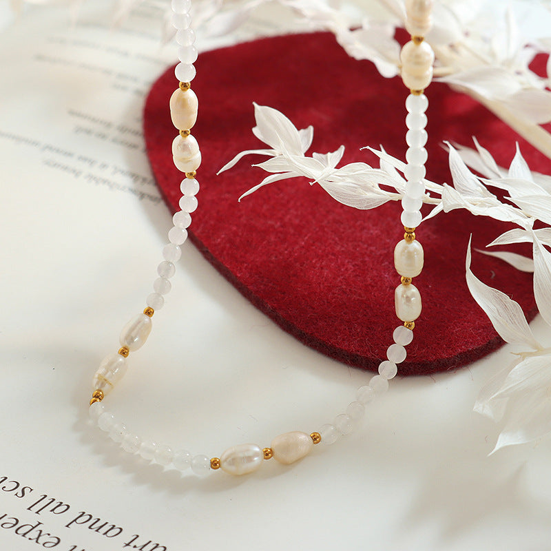 French Retro Pearl Pendant Necklace with Titanium Steel Charm