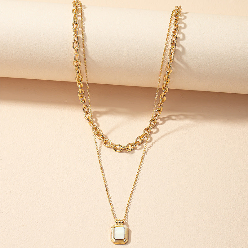 Double-Layered Epoxy Clavicle Chain Necklace with European Influence