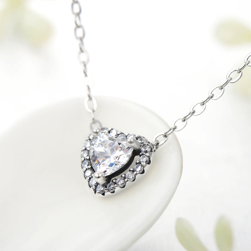 S925 Sterling Silver Heart Necklace with Zirconium Pendant for Women, European and American Fashion Statement Jewelry
