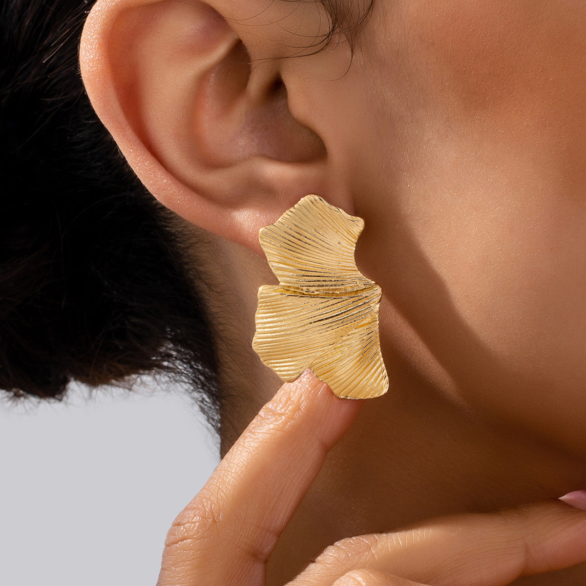 Planderful Vienna Verve Earrings – Elegant Metal Texture Design