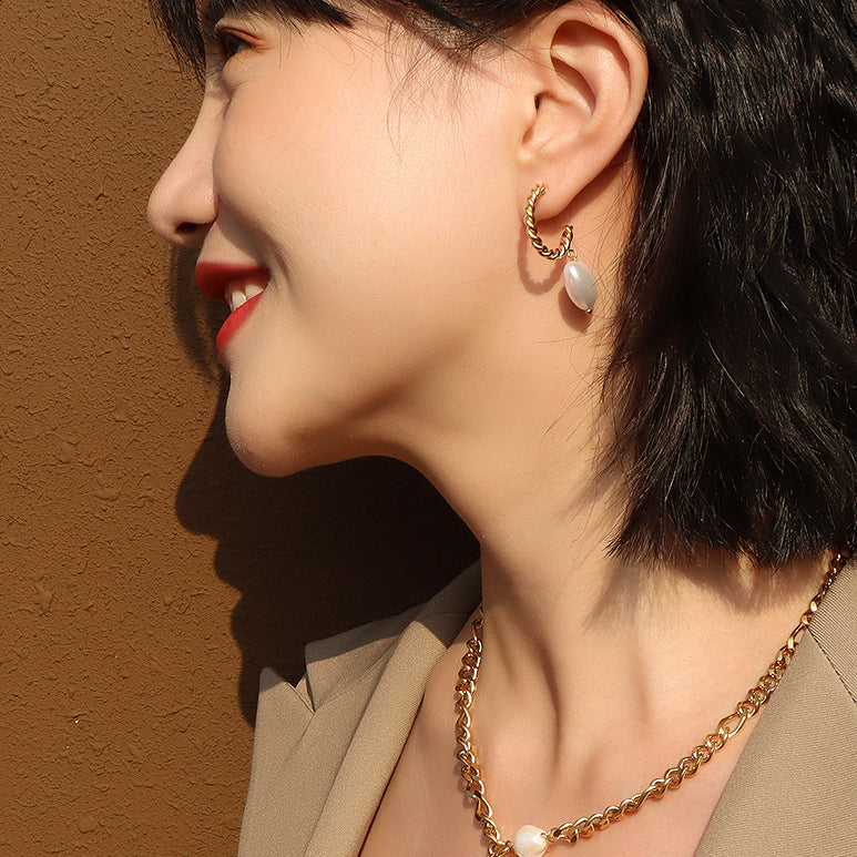 Italian Niche Design Heart-Shaped Earrings with Imitation Pearls and Gold Plating