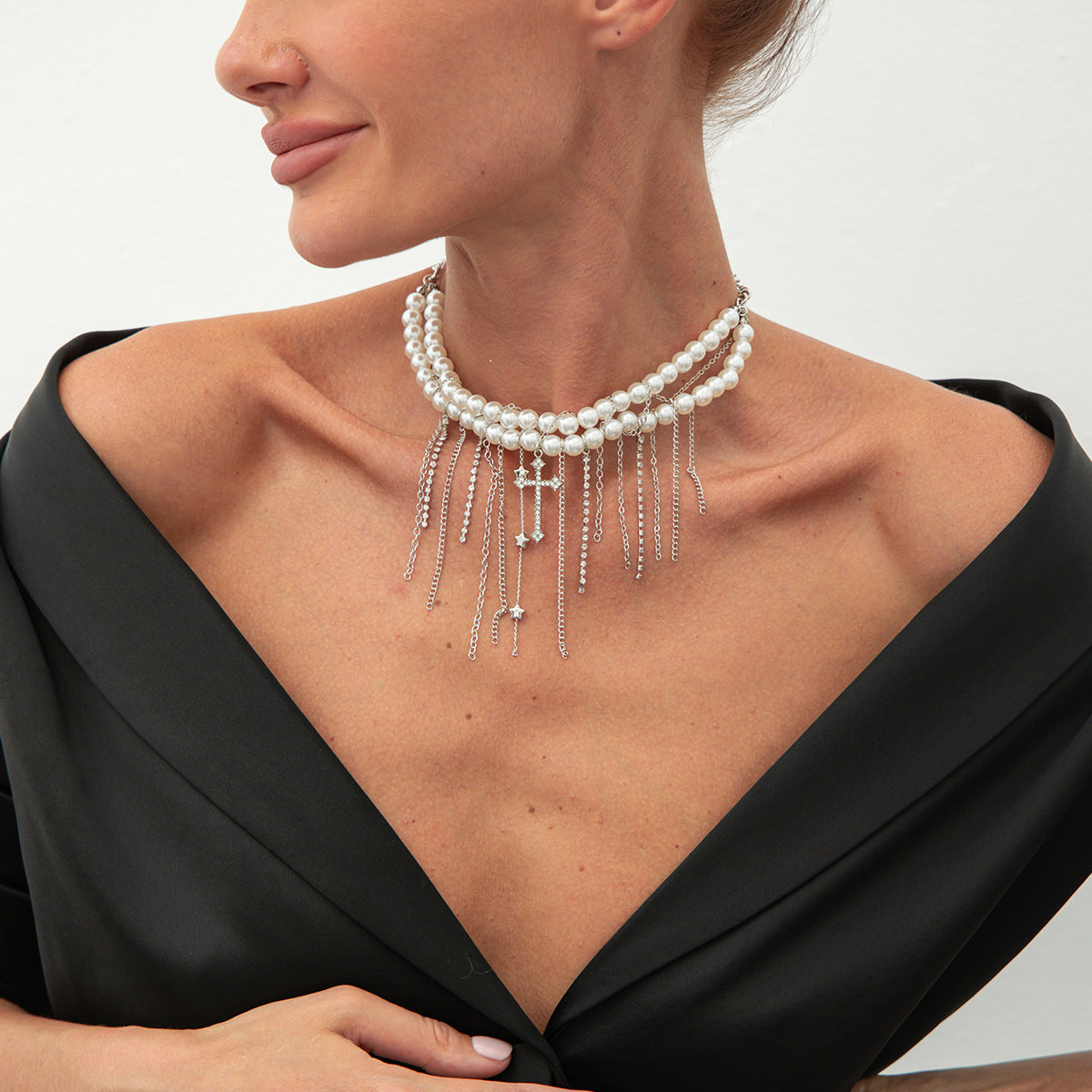 Planderful Vienna Verve Necklace – Elegant Imitation Pearl Design