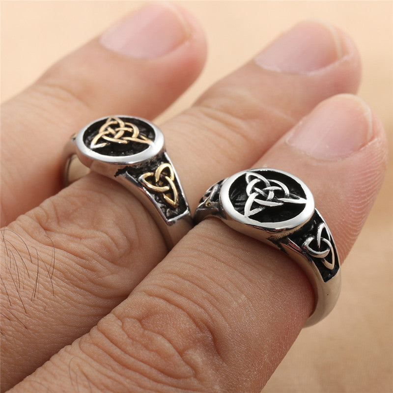 Titanium Steel Irish Flower Ring for Men - Retro Trendy Men's Accessory