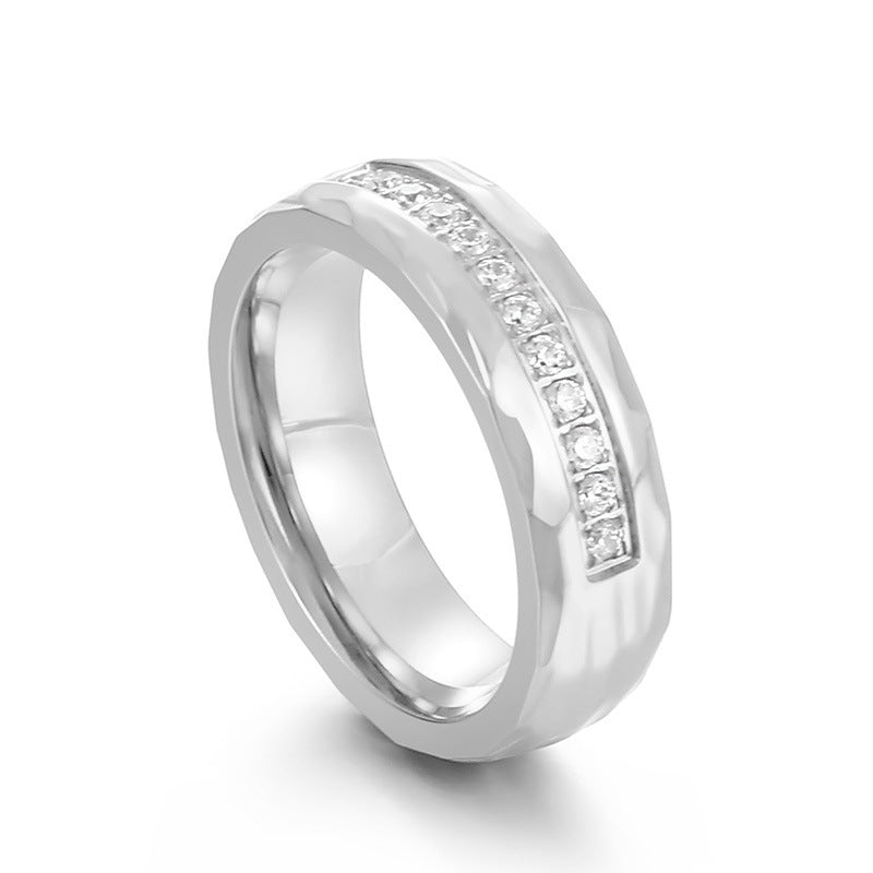 Hammer Pattern Four-Claw Inlaid Zircon Couple Ring, Stainless Steel