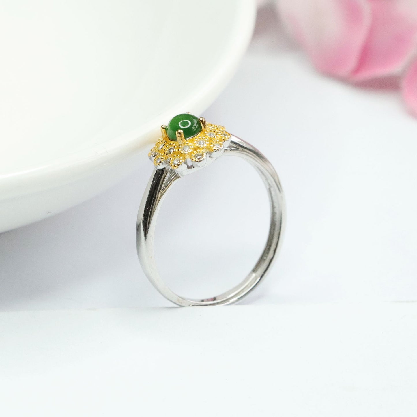 Ice Emperor Green Jade Sterling Silver Ring with Golden Daisy