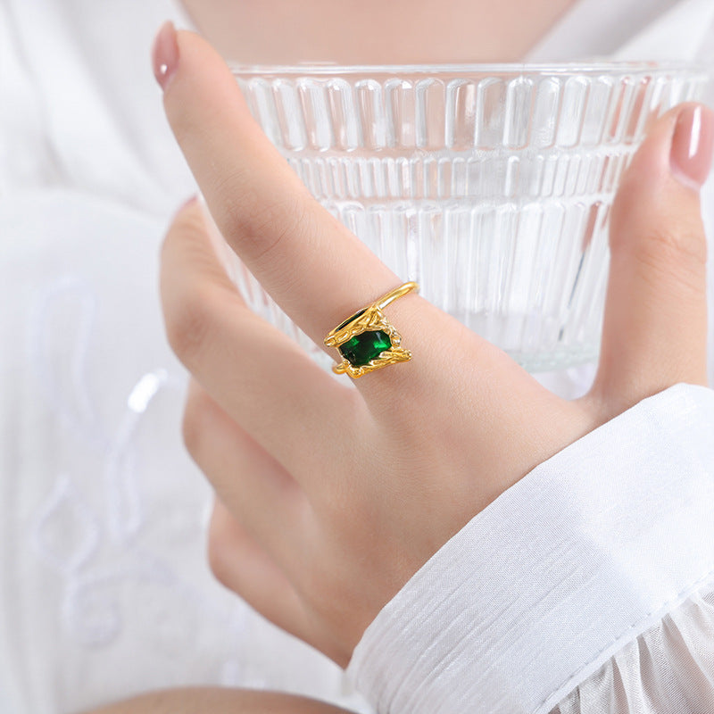 Retro Green and Black Zircon Titanium Steel Ring with Luxe Appeal