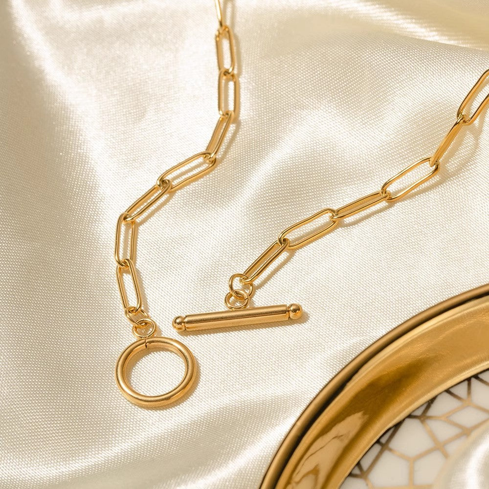 Planderful Jewelry Paperclip Necklace in 18K Gold Plating Titanium Steel For Everyday Glamour