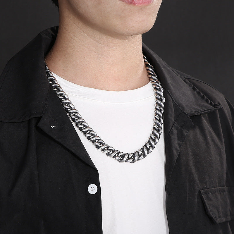 South Korea Dongdaemun, Atmosphere Street Shot Creative 8-Shaped Titanium Steel Men's Necklace