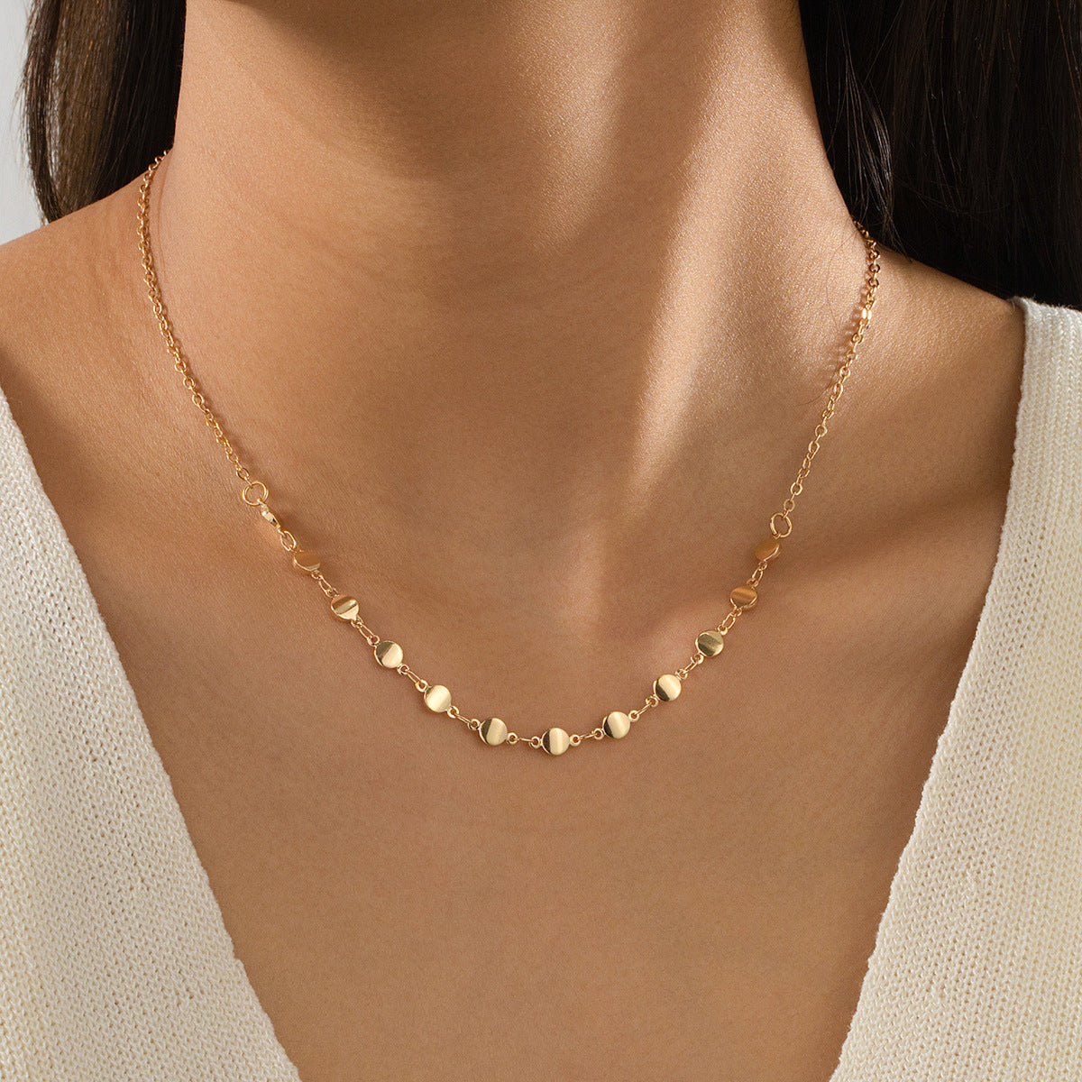 Planderful Vienna Verve Necklace – Exquisite Minimalist Design