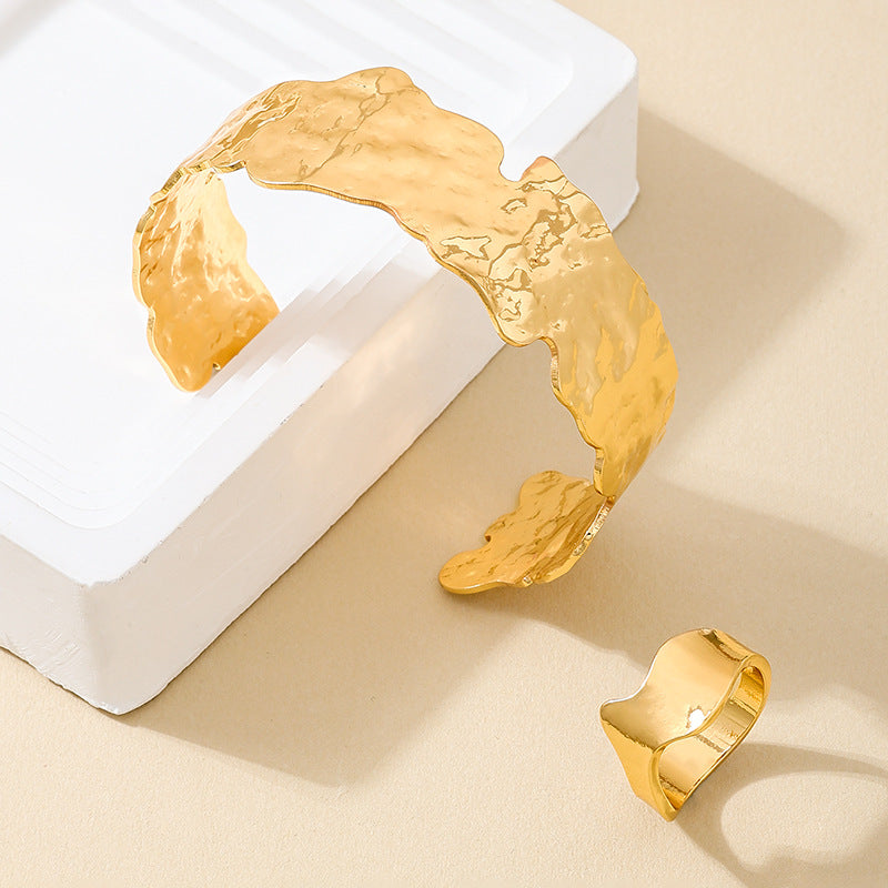 Fashionable Metal Wide-Sided Women's Bracelet Ring Set