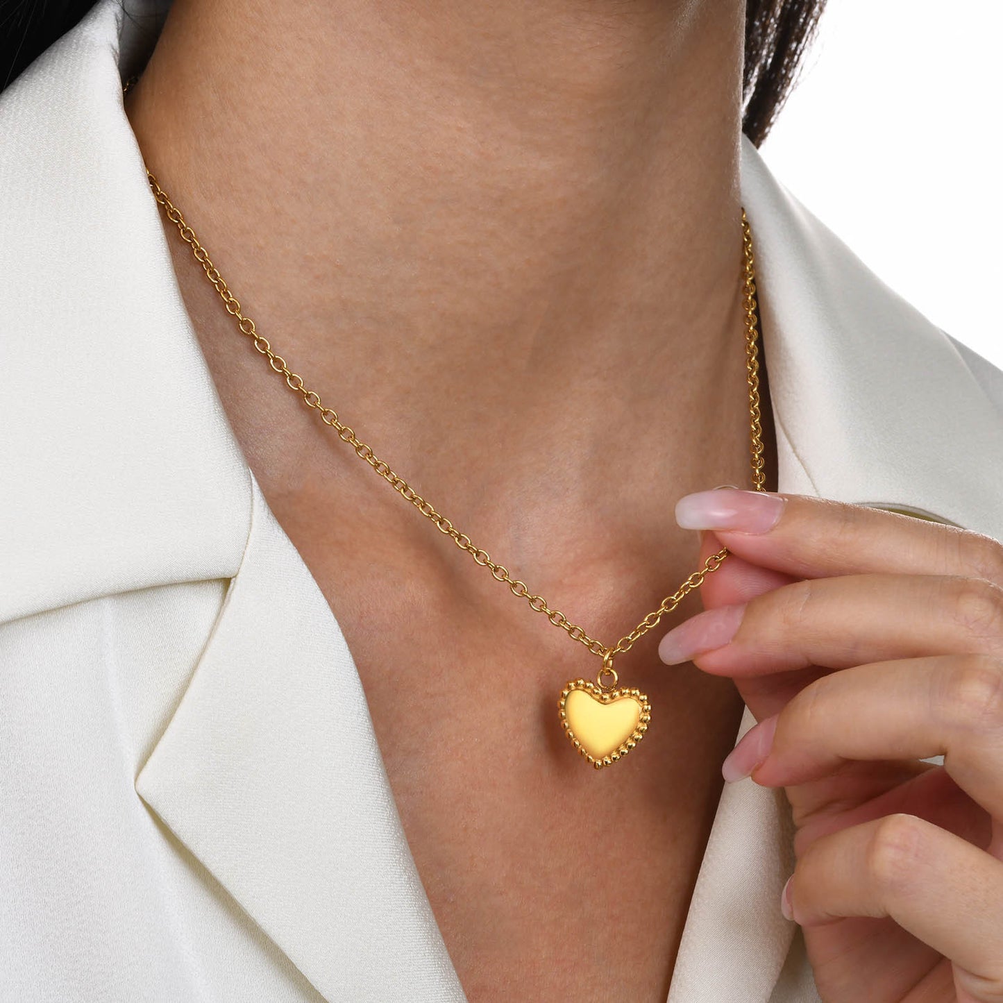 Stainless Steel Women's Niche Clavicle Chain Heart Necklace Gold