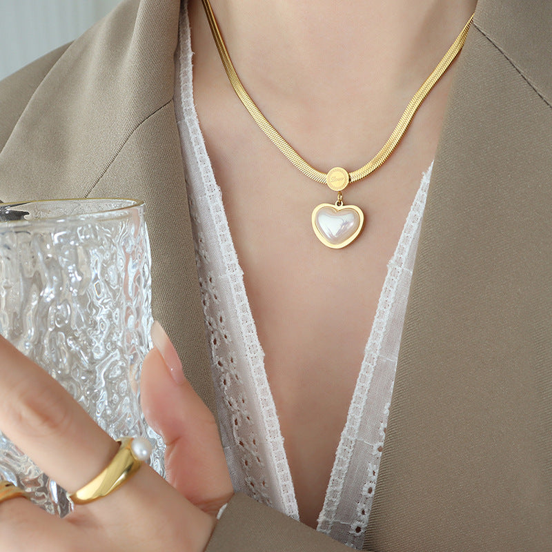 Heart-Shaped Bead Blade Chain Necklace with Celebrity Style