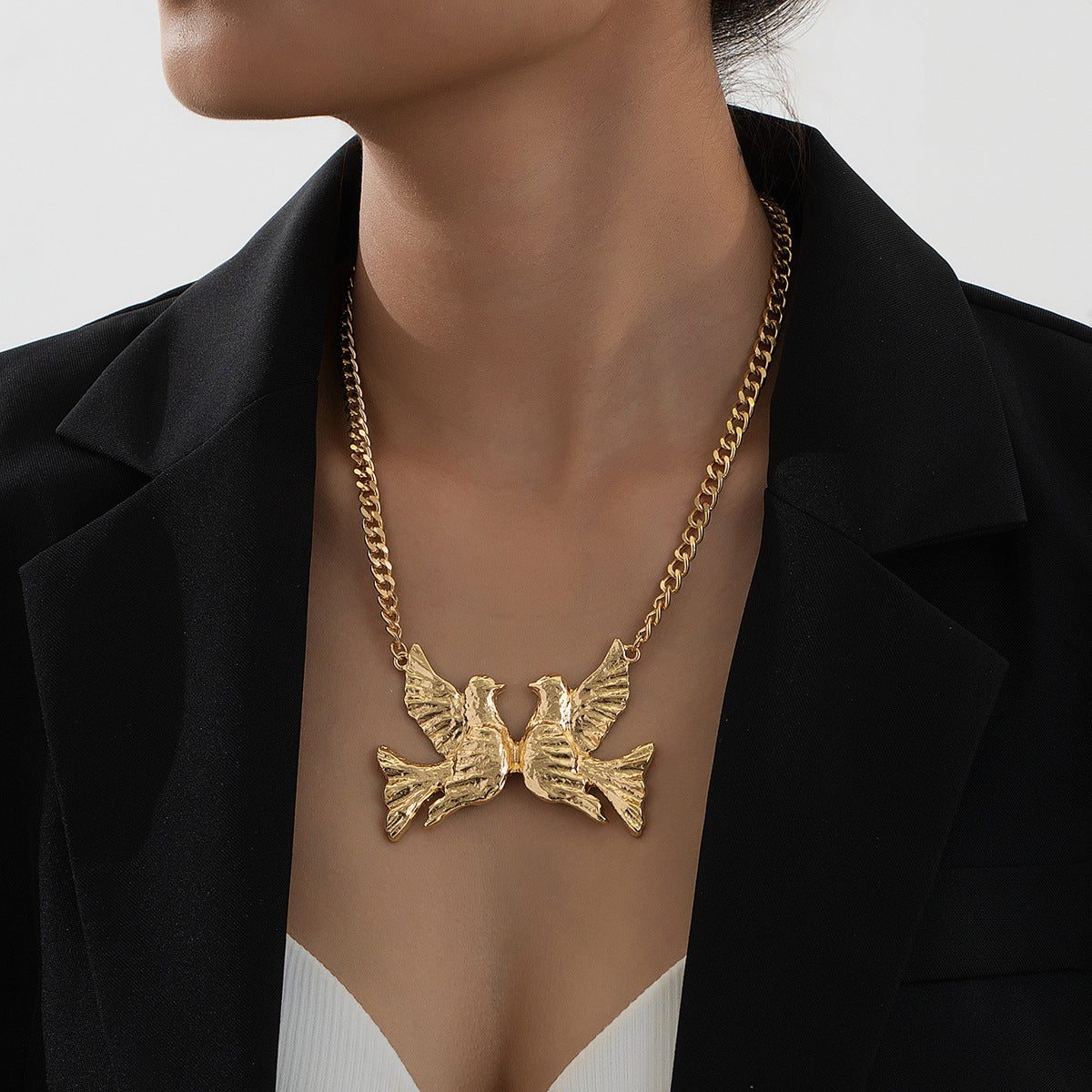 Planderful Vienna Verve Necklace – Exaggerated Fun Hip-Hop Design
