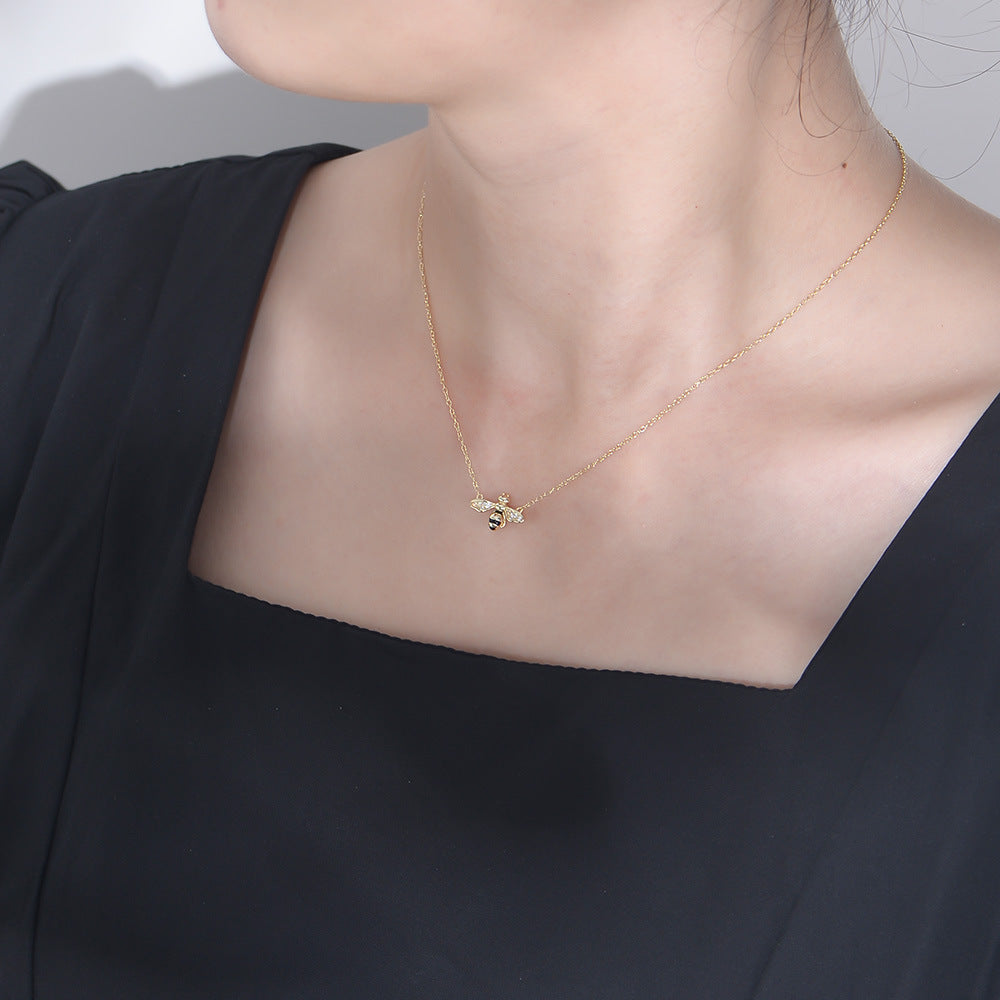 S925 Sterling Silver Hand-Painted Oil Drop Inlaid Zircon Bee Necklace