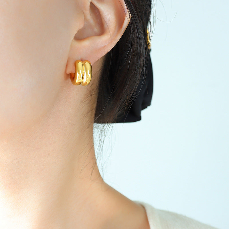 Elegant 18K Gold-Plated Mirror Stud Earrings with Unique C-Shape