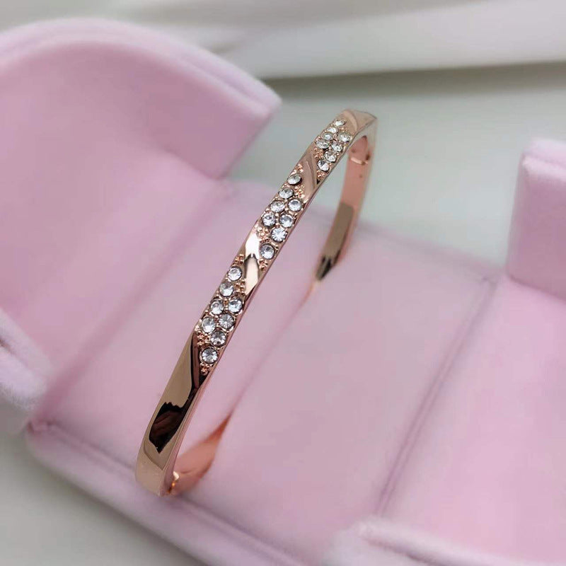 Rose Gold Bracelet with Minimalist Fragrance Wind - Korean Edition Essentials