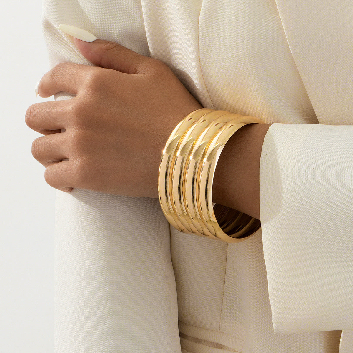 Planderful Vienna Verve Bracelet – Exaggerated Metal Geometric Design