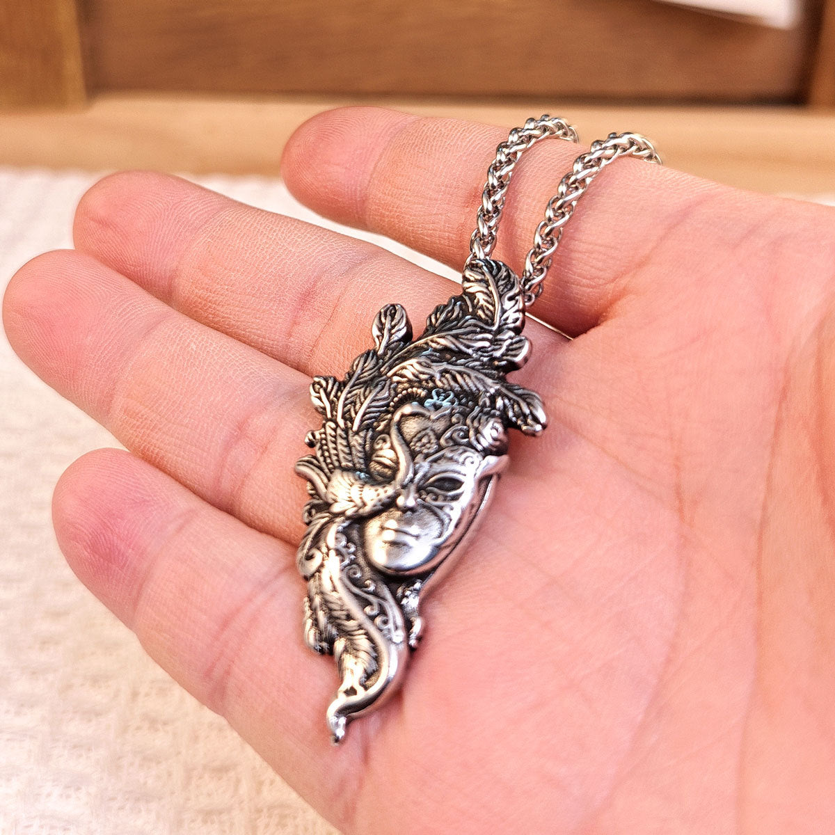 Ethnic Relief Mask Men's Pendant – Medieval Pattern Classical Exotic Necklace