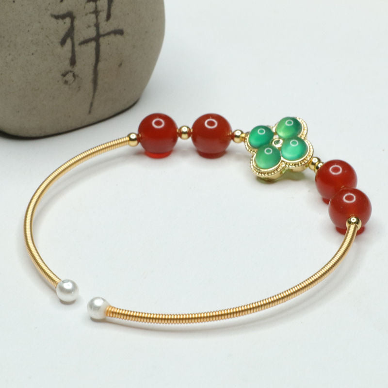 Clover Fortune Bracelet with Red Agate and Green Chalcedony Gold Accents
