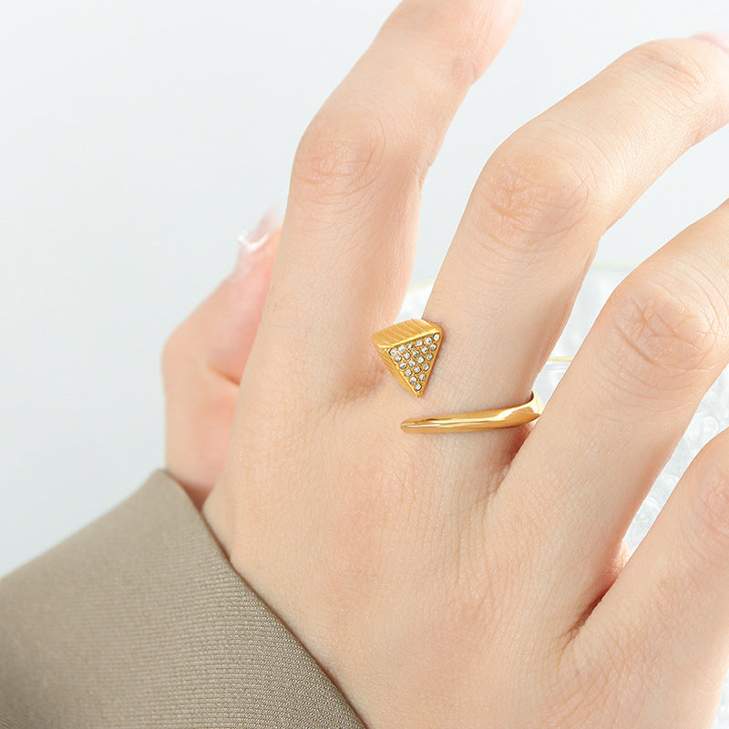 Luxury Geometric Zircon Triangular Ring with Cold Wind Resistance