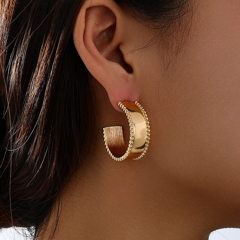 Planderful Vienna Verve Earrings – Fashionable Retro Design