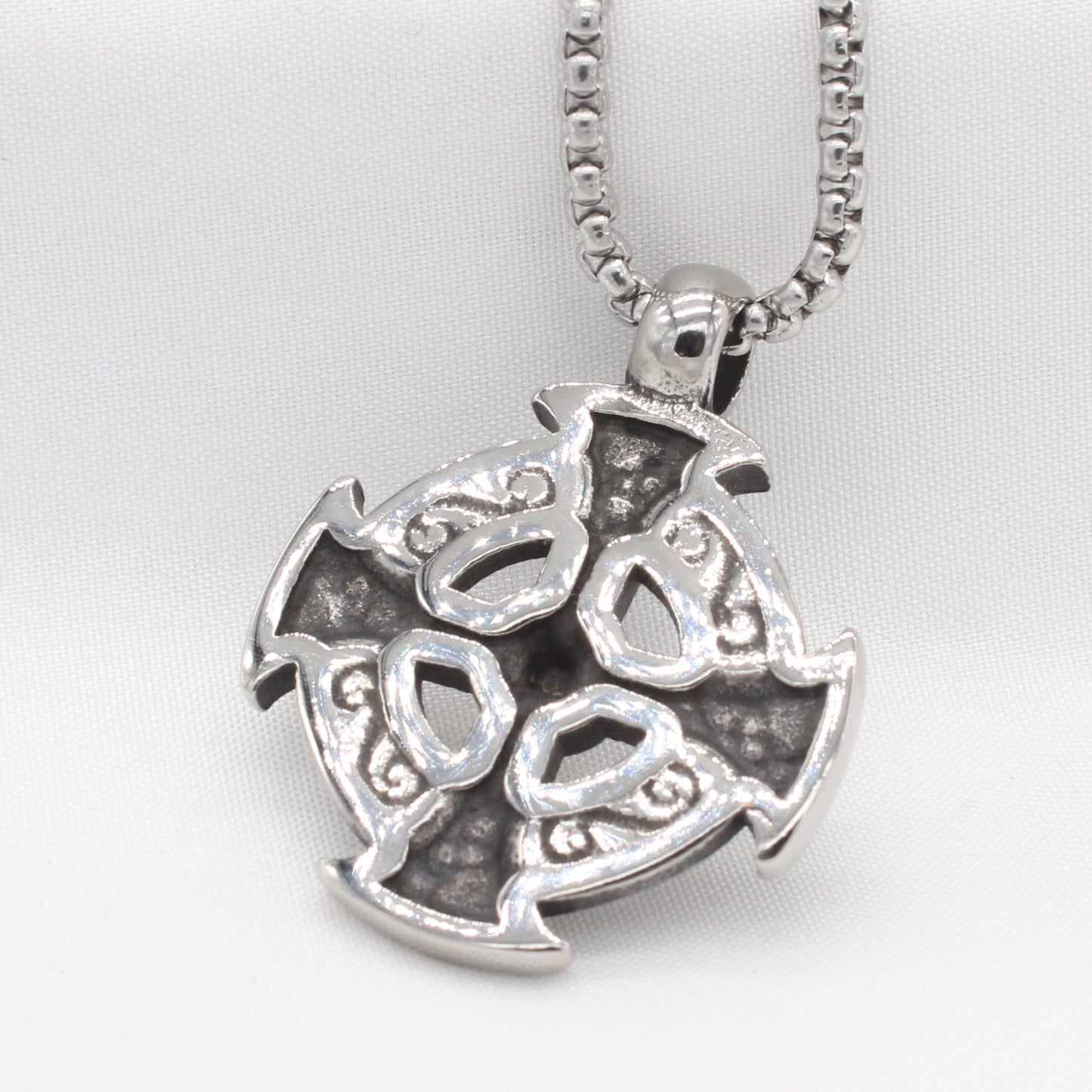 Planderful Everyday Genie – Retro Cross Men's Titanium Steel Pendant Necklace