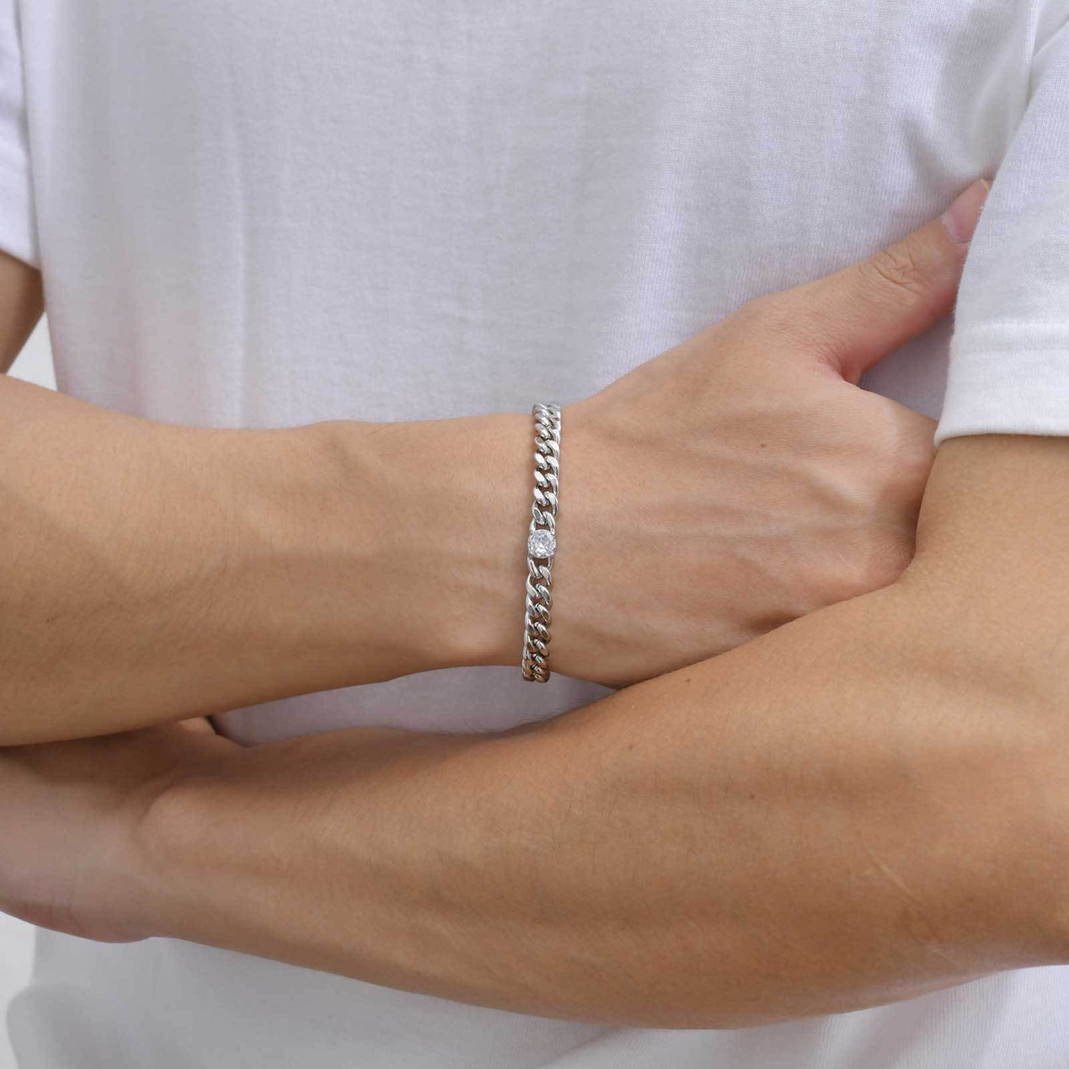 Men's Street Stainless Steel Cuban Chain Single Round White Zircon Bracelet