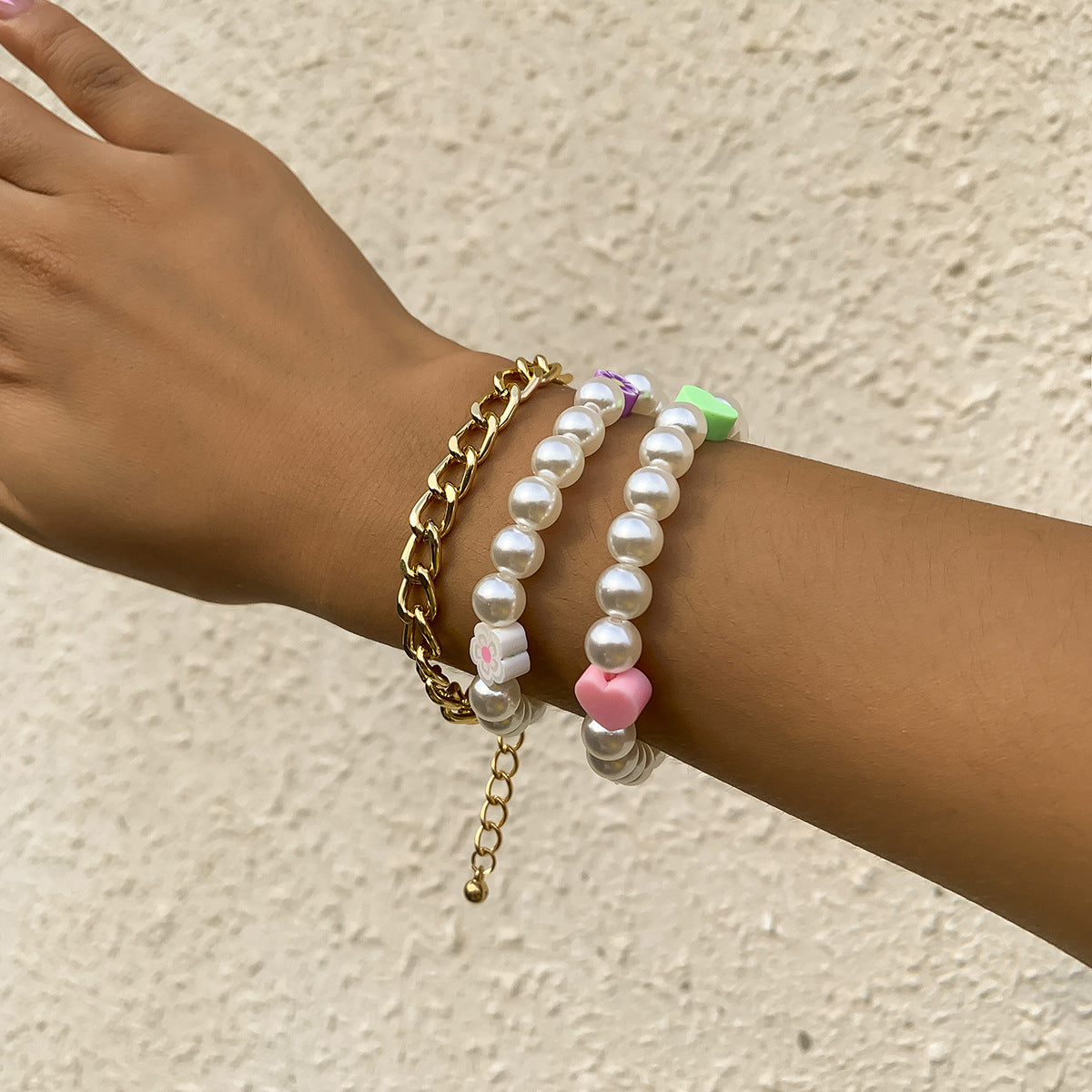 Planderful Vienna Verve Daisy Heart Pearl Bracelet For Women, Elegant Beaded Chain Jewelry, Statement Gift