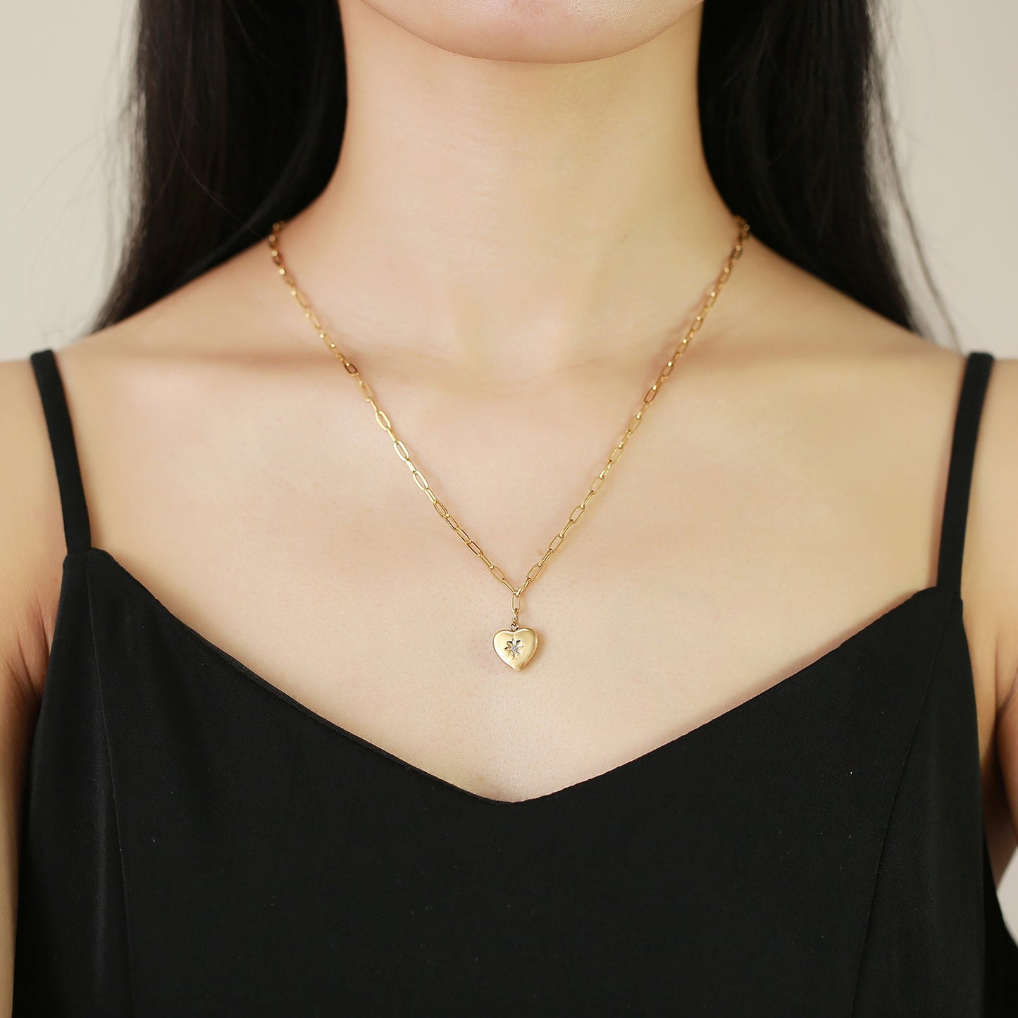 Stainless Steel Zircon Heart Necklace Gold for Ladies Stylish